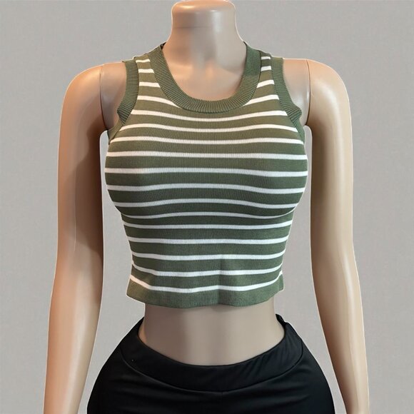 Striped Sleeveless Knitted Base Shirt - Picture 5 of 6